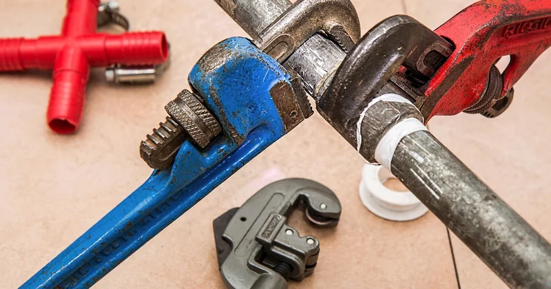 Les outils et pièces à avoir sous la main